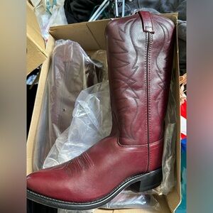 Brand New Gibson Boots